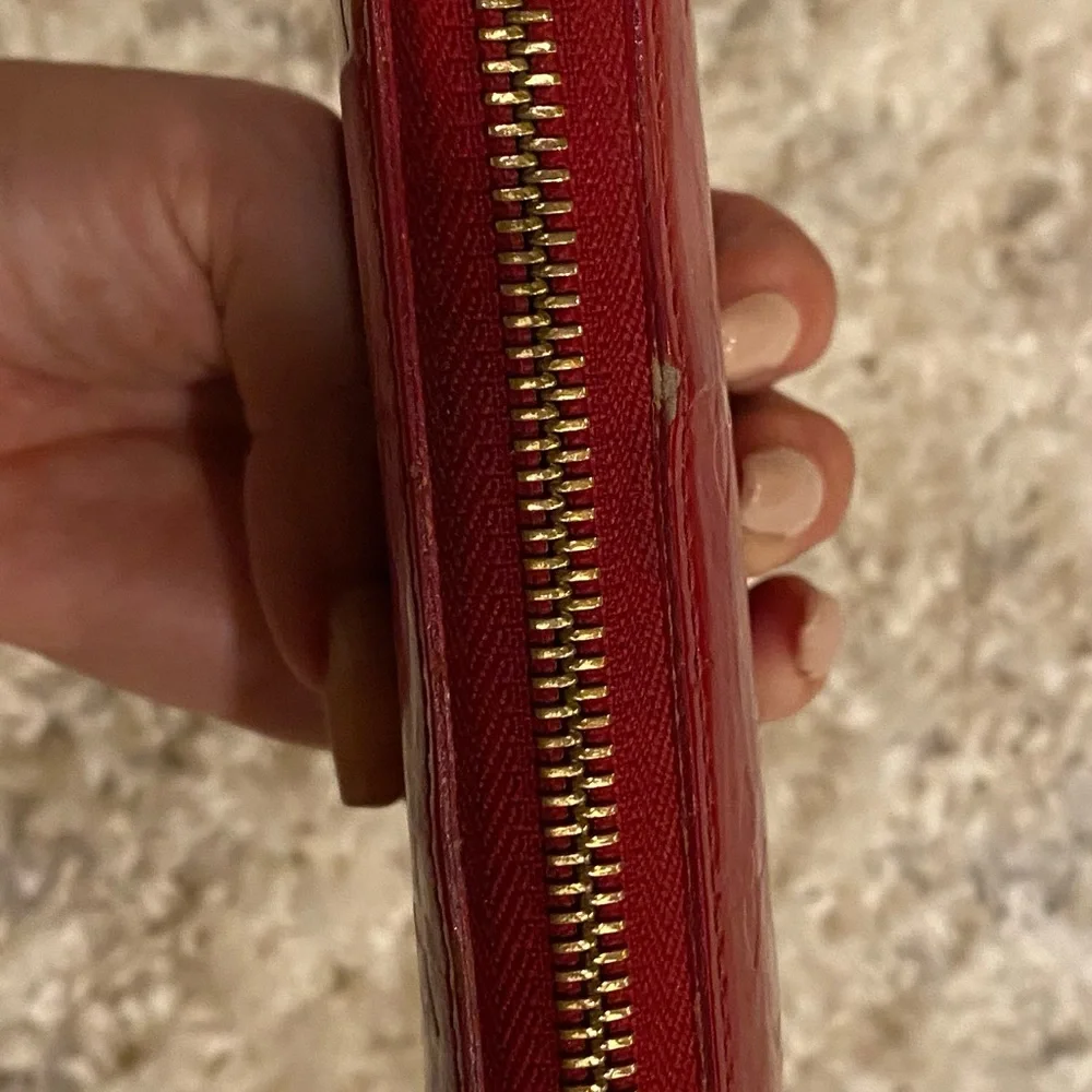 Authentic Louis Vuitton wallet great shape $750 - Picture 10 of 11